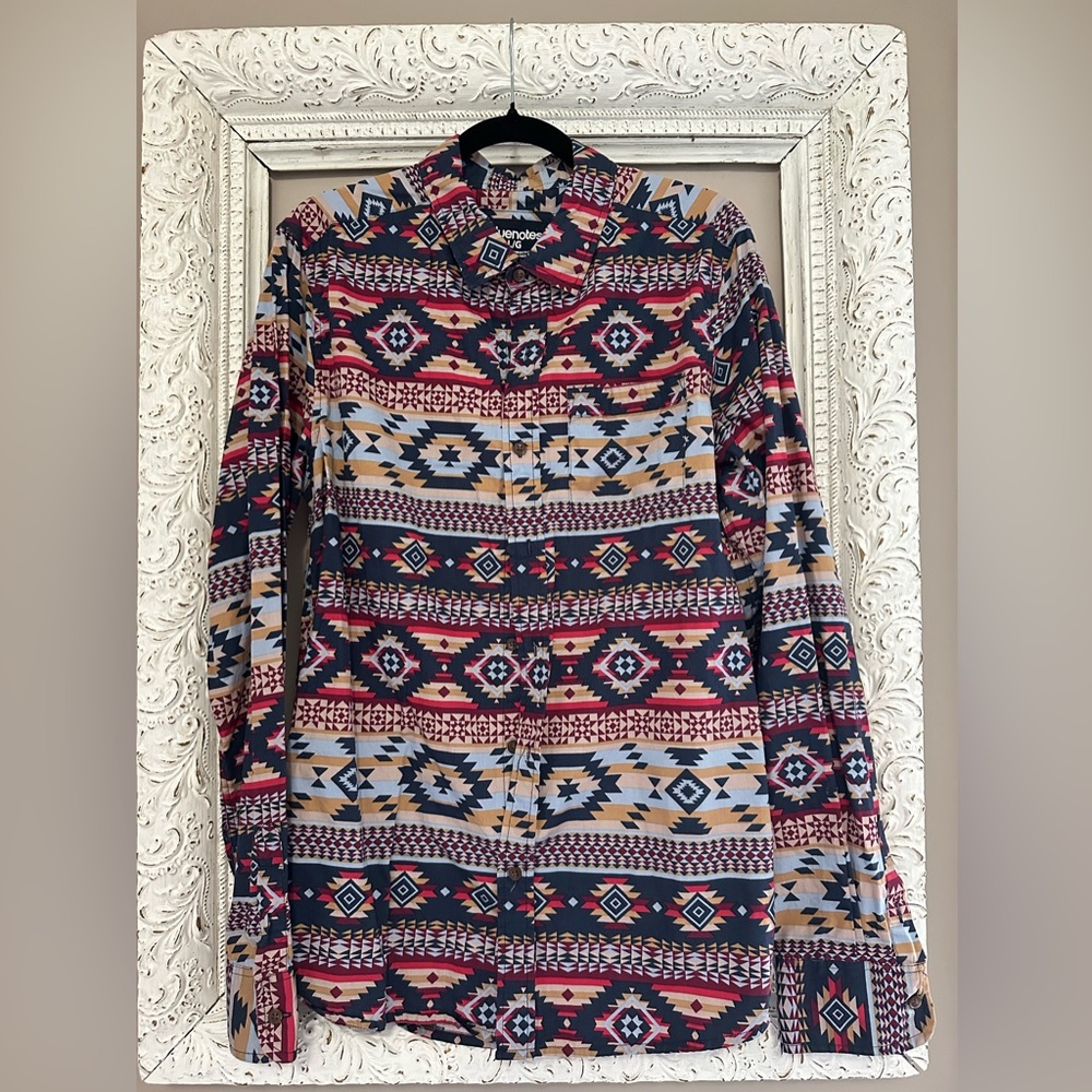Bluenotes 100% cotton western Aztec print shirt. Size L. ❣️